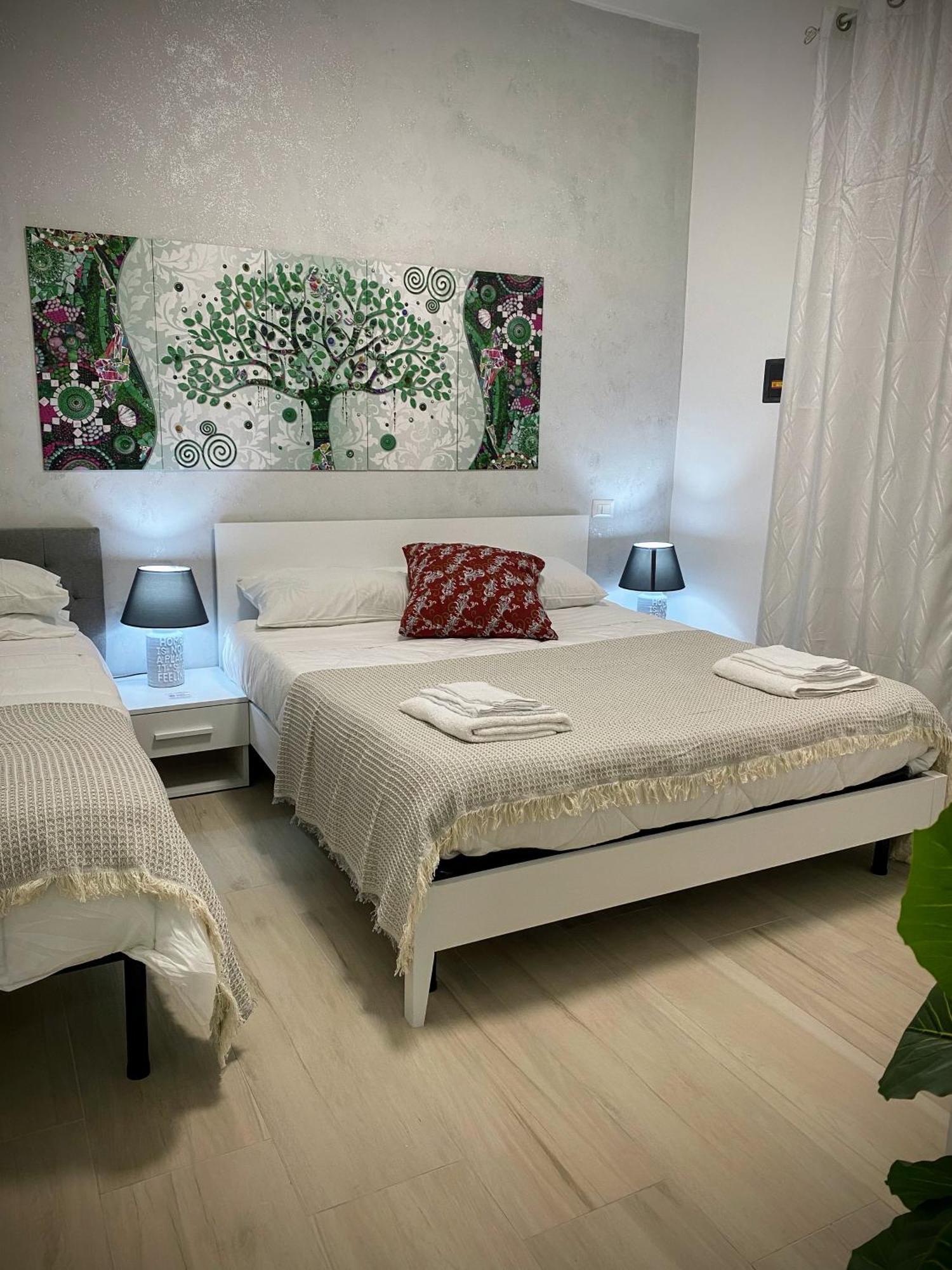 Central Apartments Crotone Dış mekan fotoğraf