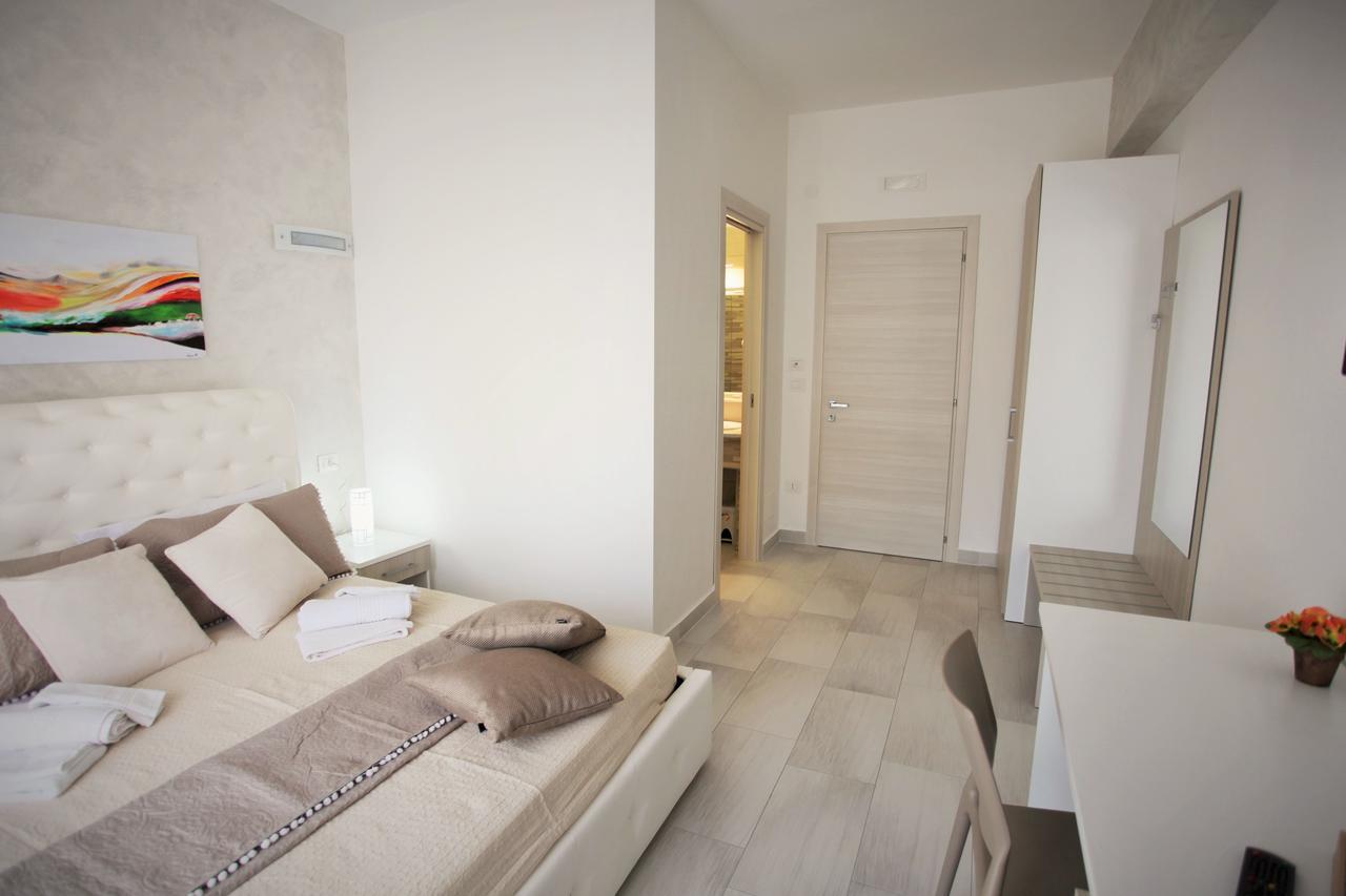 Central Apartments Crotone Dış mekan fotoğraf