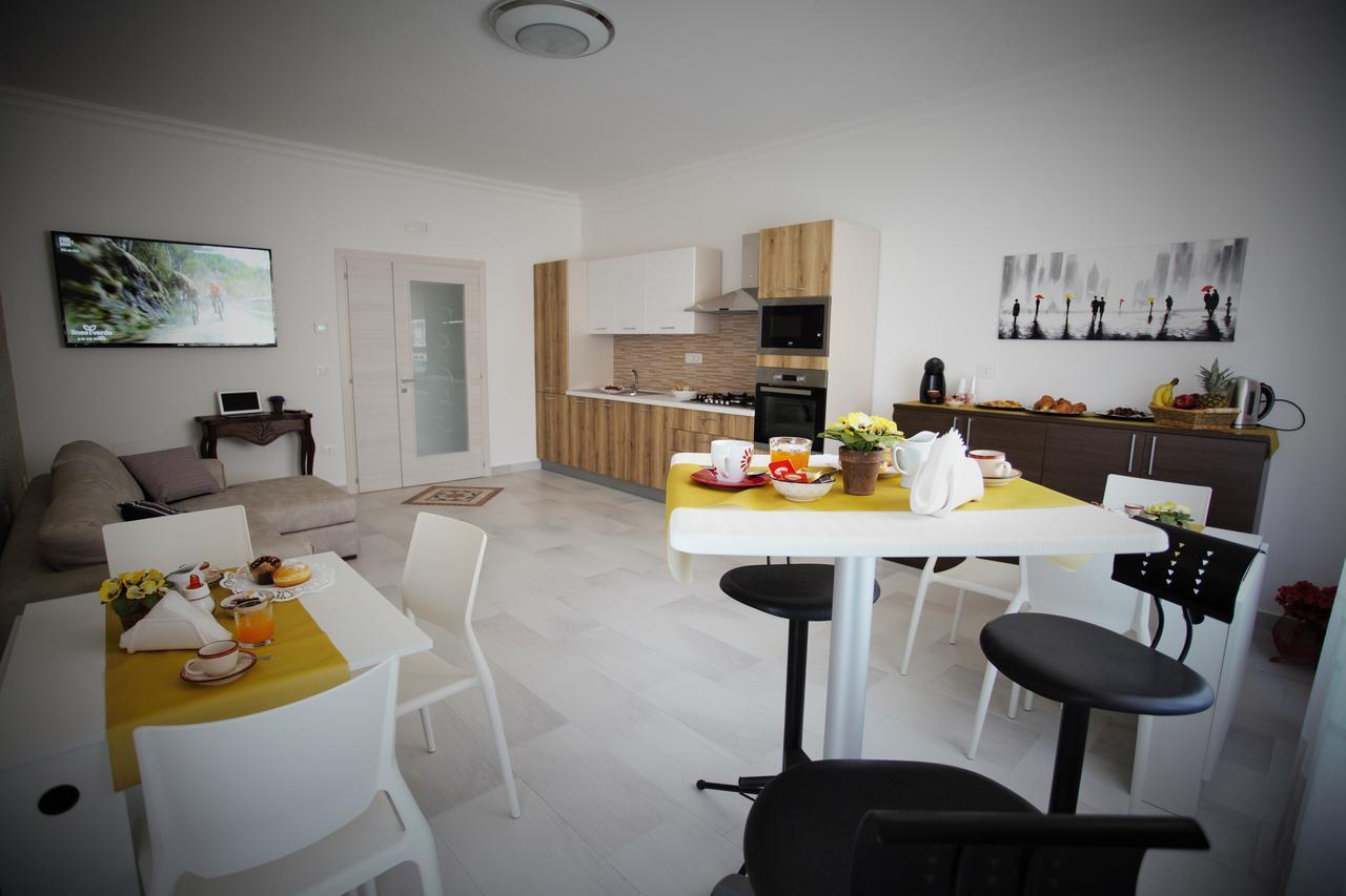 Central Apartments Crotone Dış mekan fotoğraf