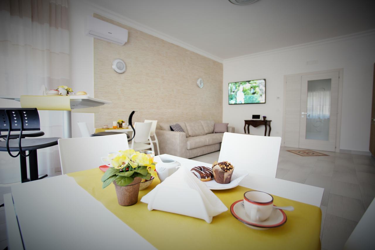 Central Apartments Crotone Dış mekan fotoğraf